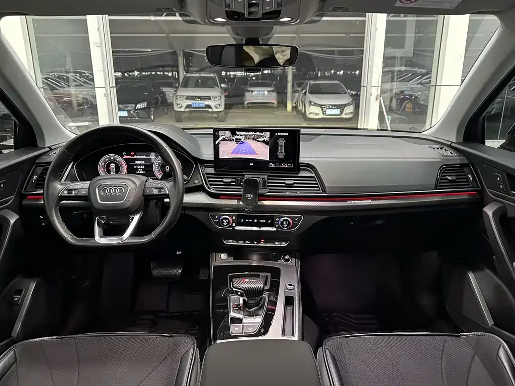 Audi Q5L 2021 из CN, фото 2