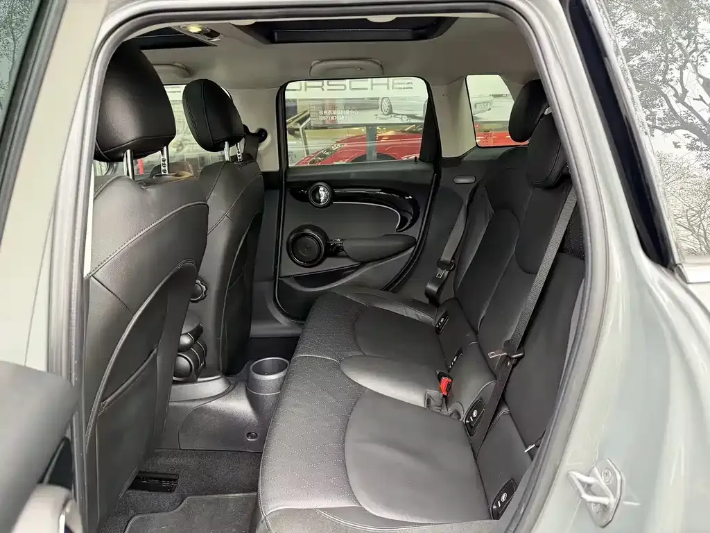 MINI Cooper (3-door) 2022 из CN, фото 6