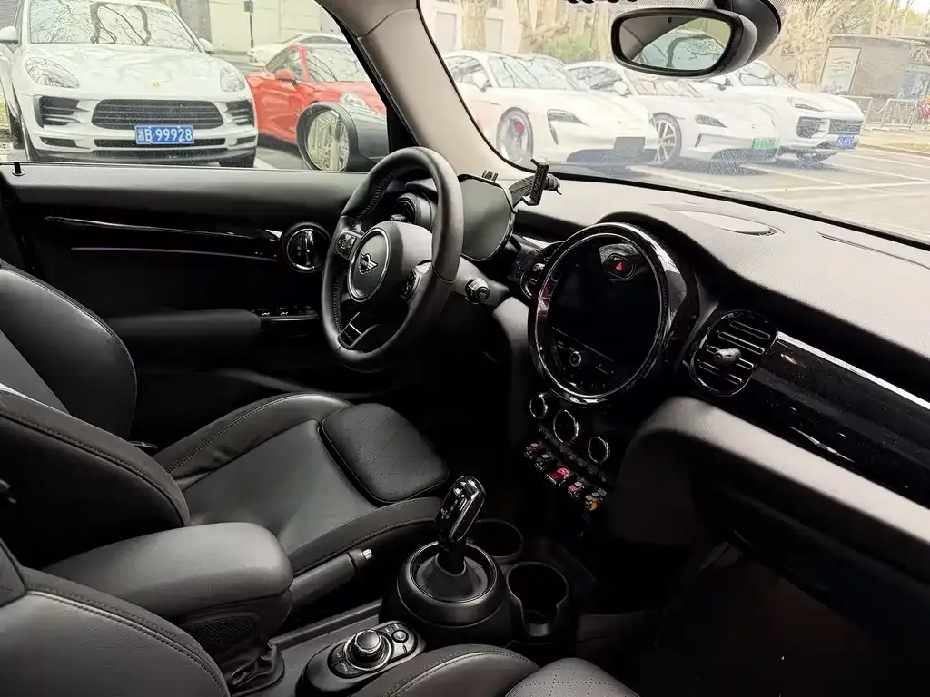 MINI Cooper (3-door) 2022 из CN, фото 3