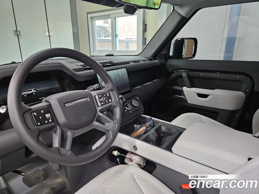 Land Rover Defender 2025 из KR, фото 3
