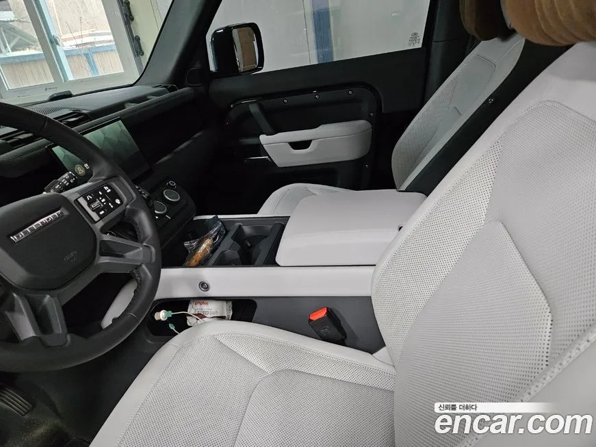 Land Rover Defender 2025 из KR, фото 10