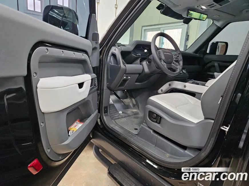 Land Rover Defender 2025 из KR, фото 8