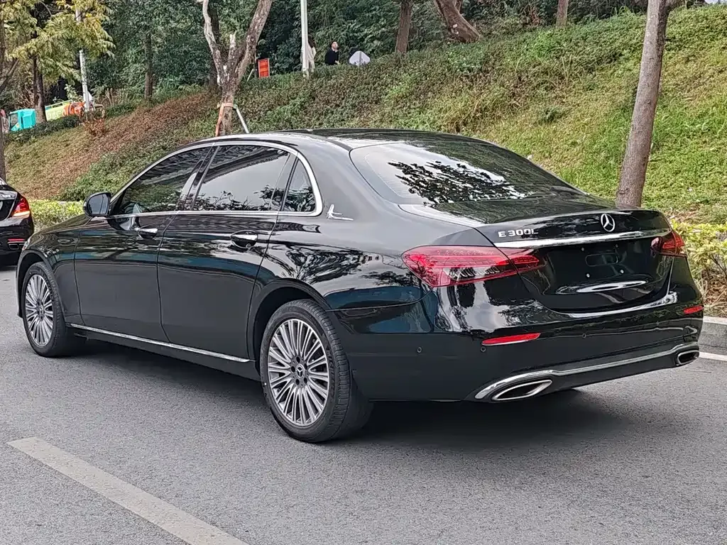 Mercedes-Benz E-Class 2023 из CN, фото 9