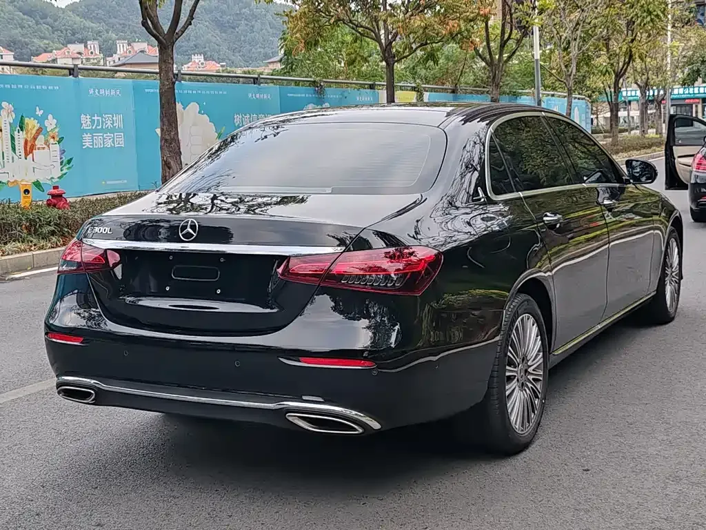 Mercedes-Benz E-Class 2023 из CN, фото 4