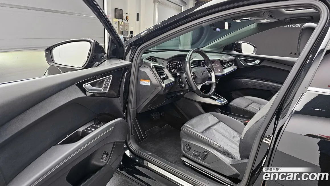Audi Q4 e-tron 2022 из KR, фото 8