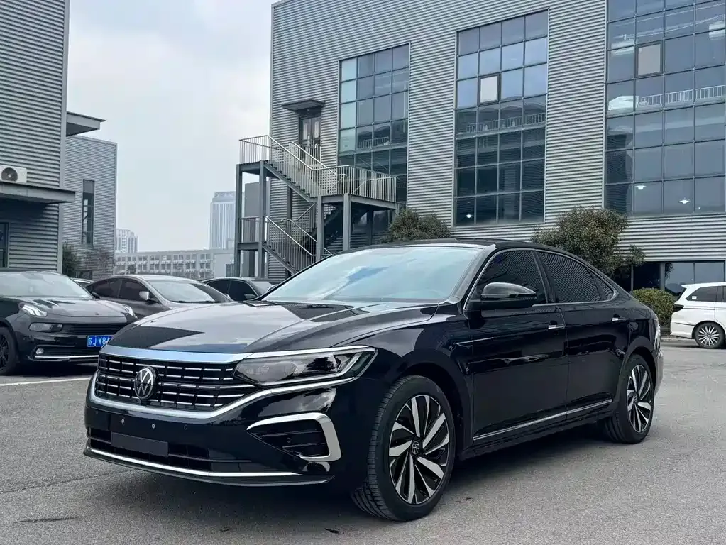 Volkswagen Passat 2025 из CN, фото 1