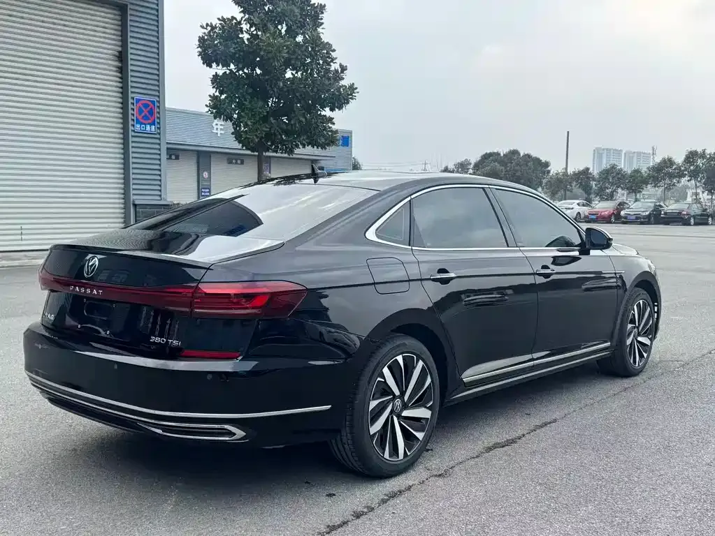 Volkswagen Passat 2025 из CN, фото 3