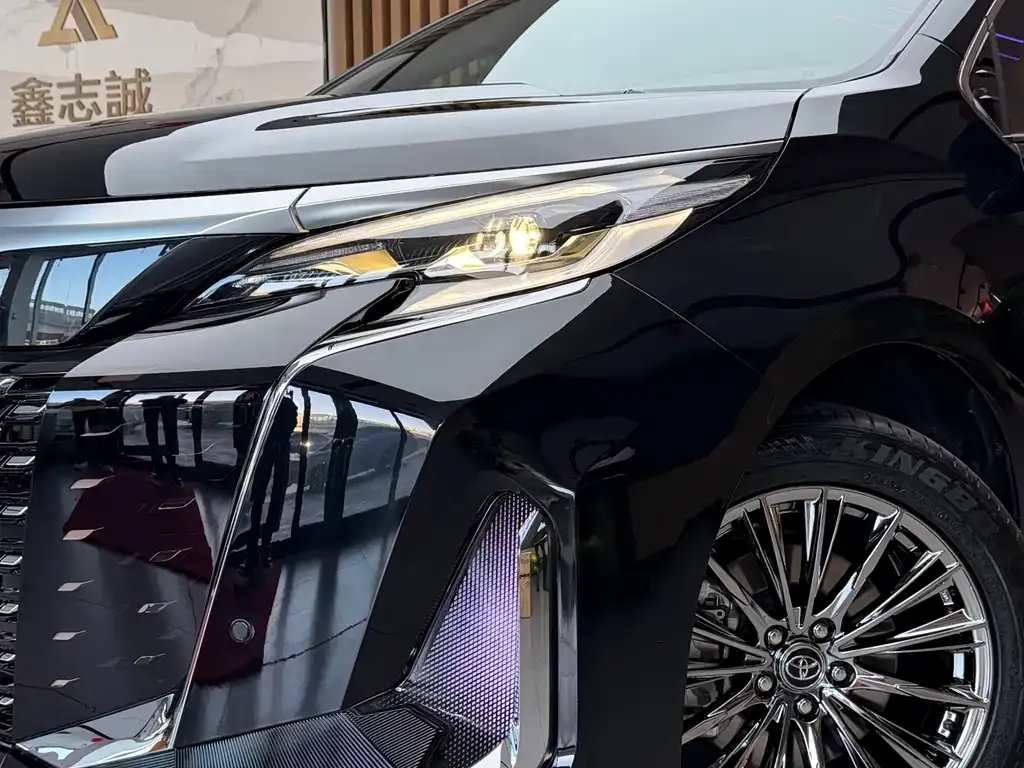 Toyota Granvia 2025 из CN, фото 8