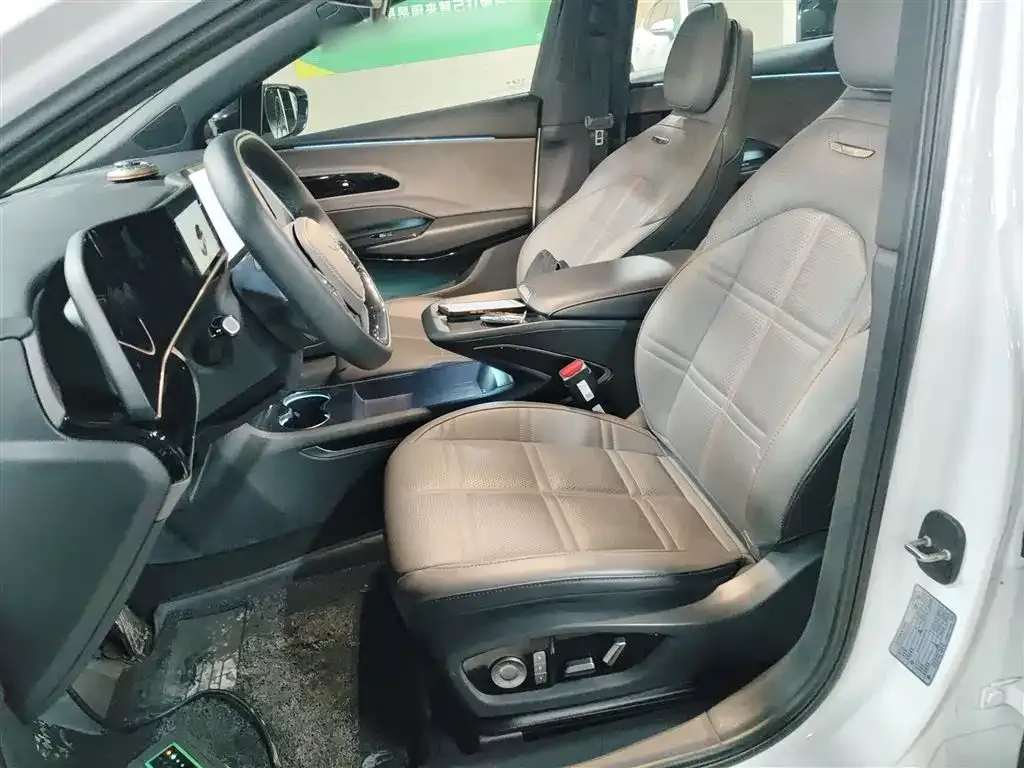 Hongqi EH7 2024 из CN, фото 4
