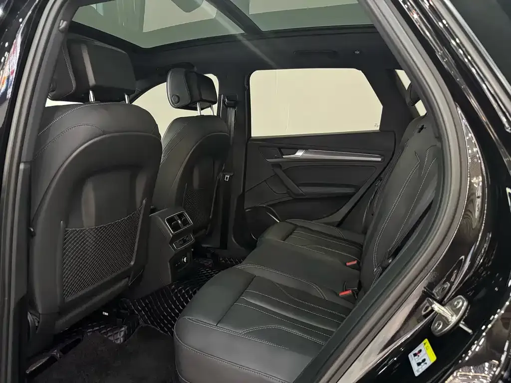 Audi Q5L 2023 из CN, фото 10