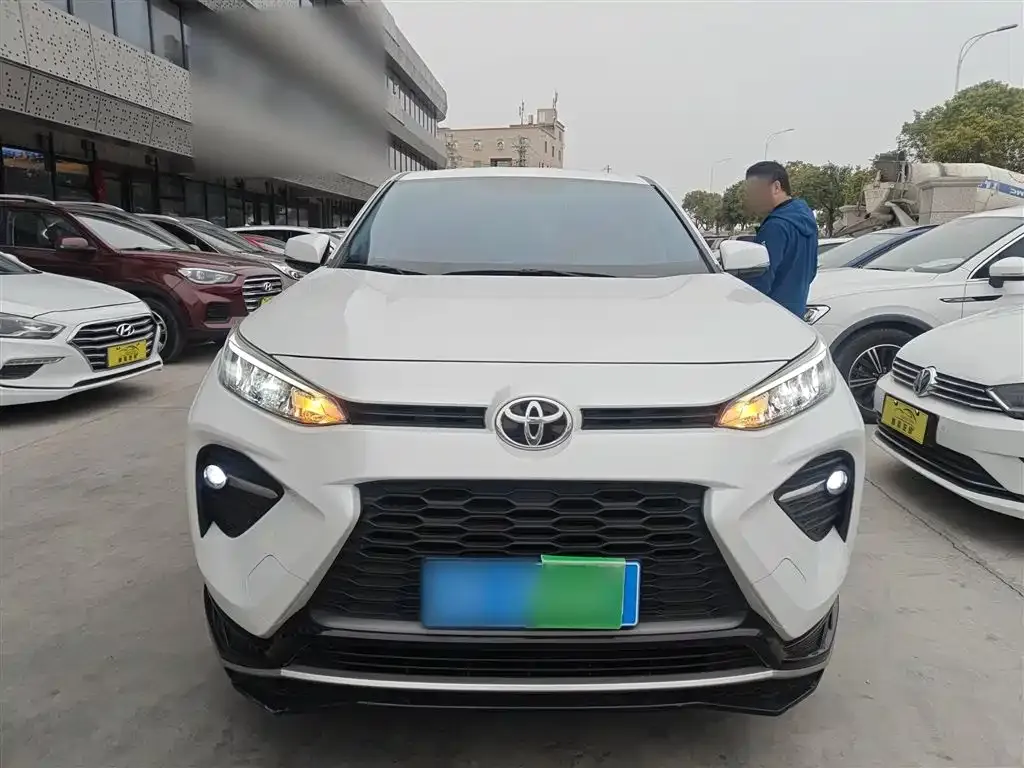 Toyota Wildlander 2023 из CN, фото 4
