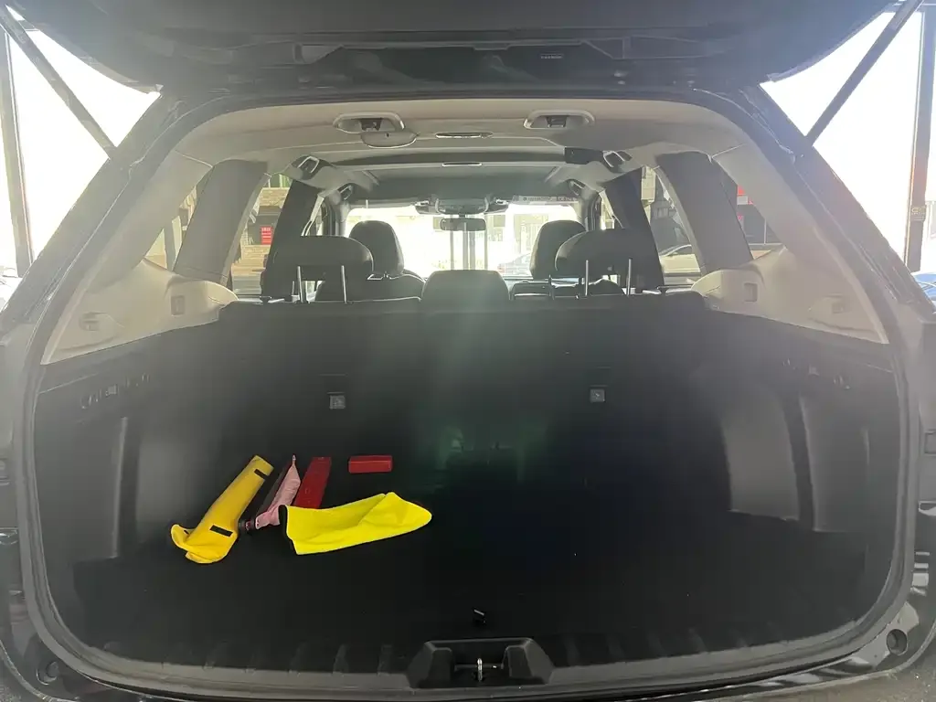 Subaru Forester 2023 из CN, фото 5