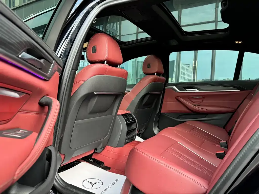BMW 5 Series 2022 из CN, фото 8
