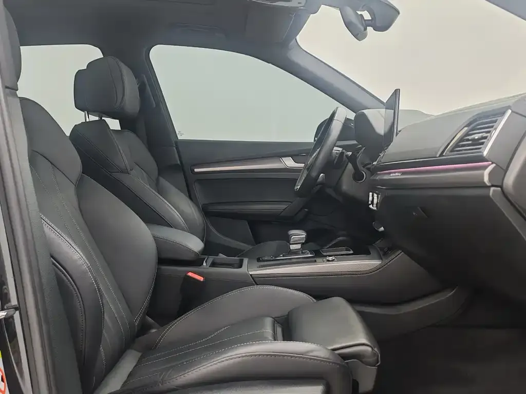 Audi Q5L 2023 из CN, фото 9