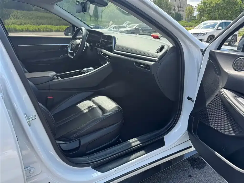 Hyundai Sonata 2021 из CN, фото 2