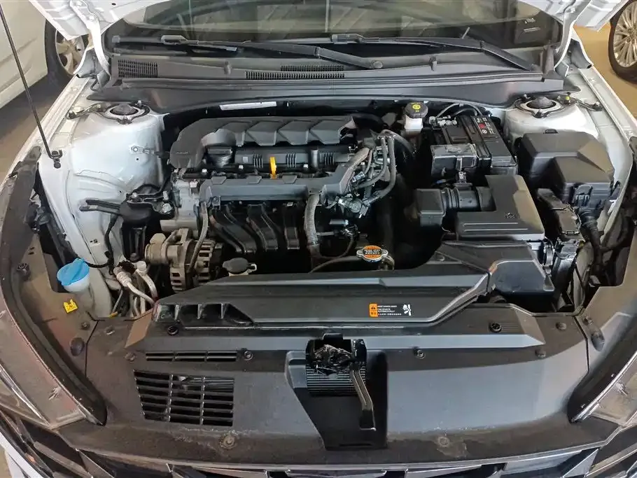 Hyundai Elantra 2023 из CN, фото 8