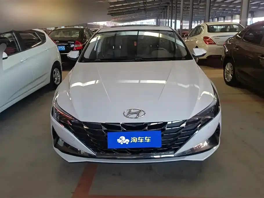 Hyundai Elantra 2023 из CN, фото 4