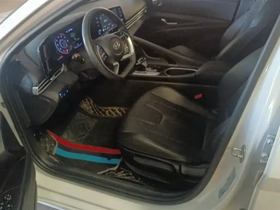 Hyundai Elantra 2023 из CN, фото 6