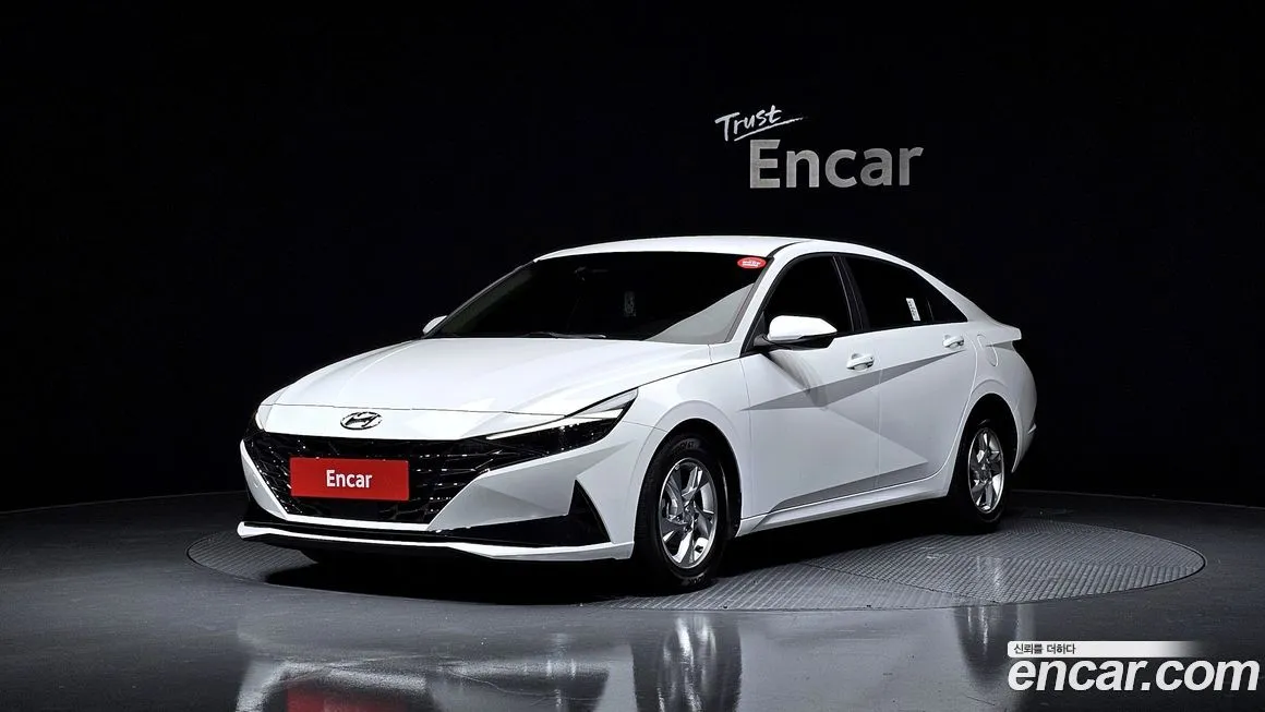 Hyundai AVANTE — фото 1