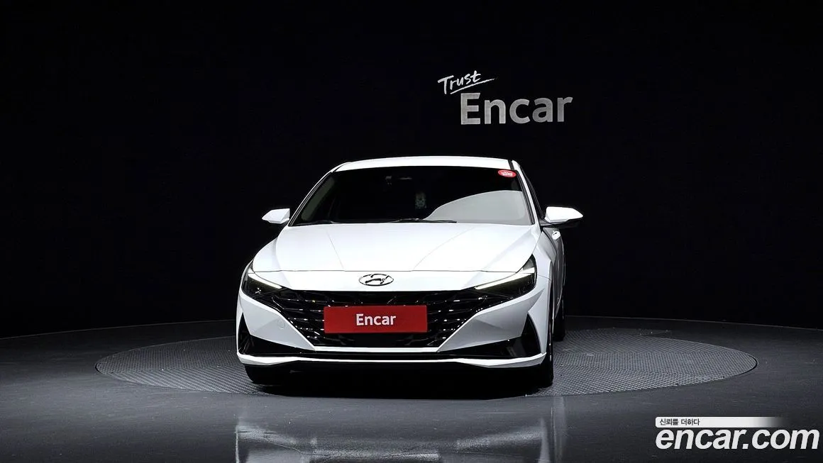 Hyundai AVANTE — фото 2