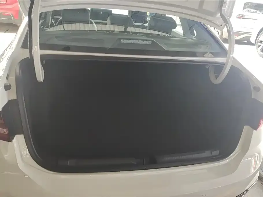 Volkswagen Lavida 2024 из CN, фото 2