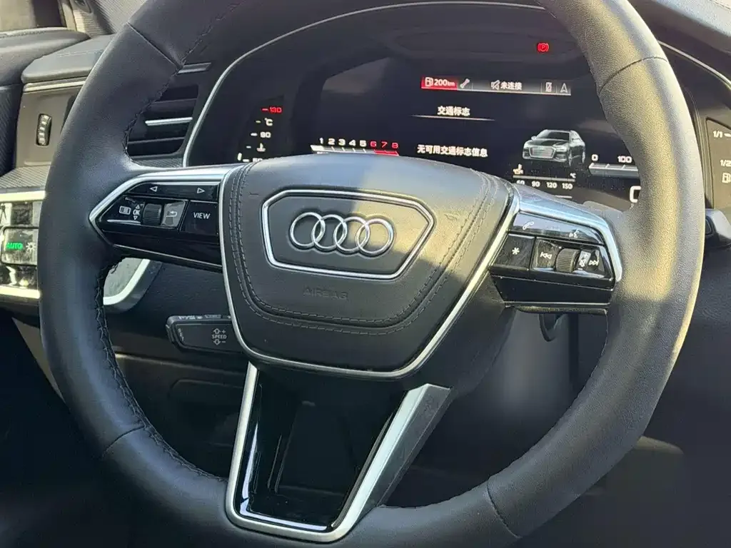 Audi A6L — фото 2