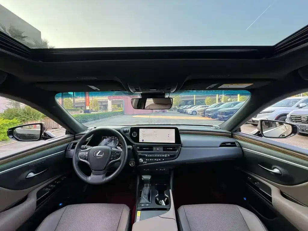 Lexus ES 2022 из CN, фото 7