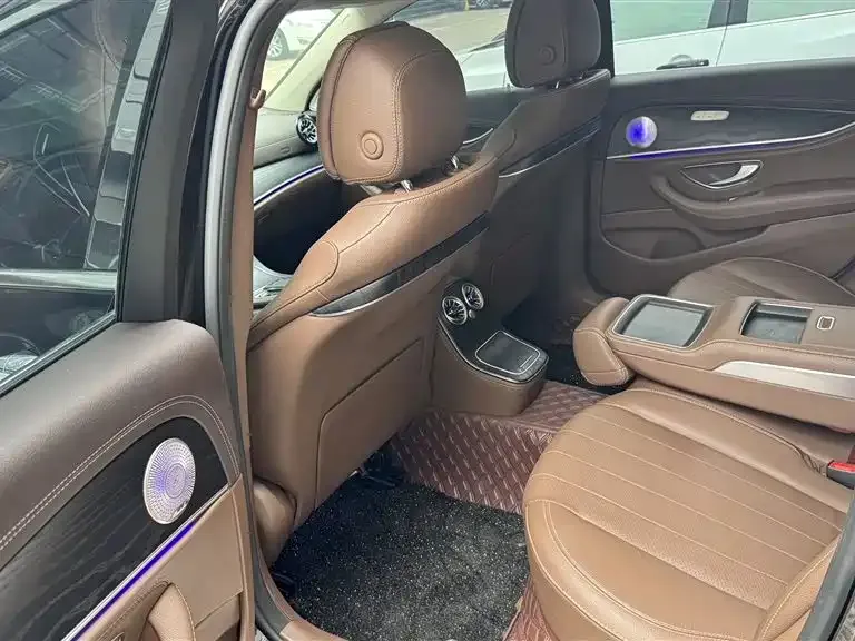 Mercedes-Benz E-Class 2023 из CN, фото 5