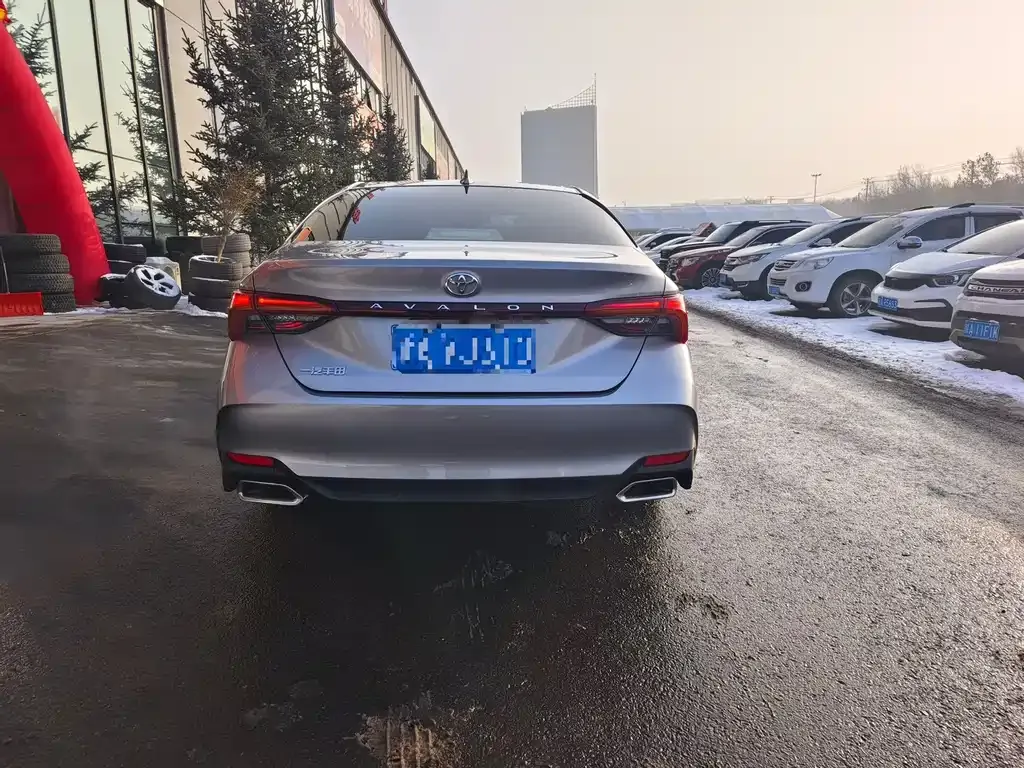 Toyota Avalon 2024 из CN, фото 2