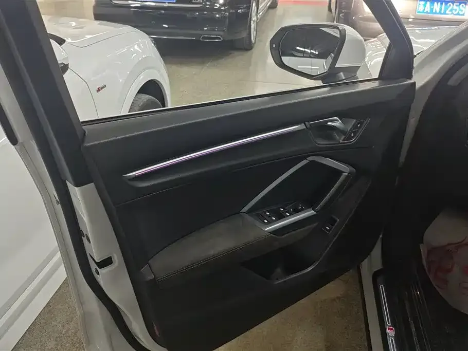 Audi Q3 Sportback 2021 из CN, фото 7