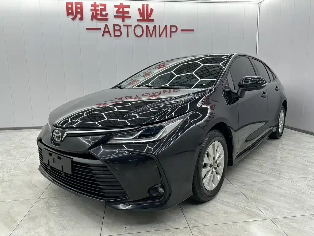 Toyota Corolla 2023 из CN, фото 1