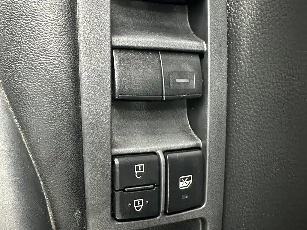 Toyota Corolla 2023 из CN, фото 10