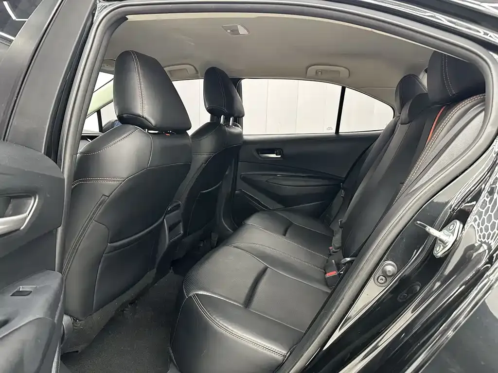 Toyota Corolla 2023 из CN, фото 7