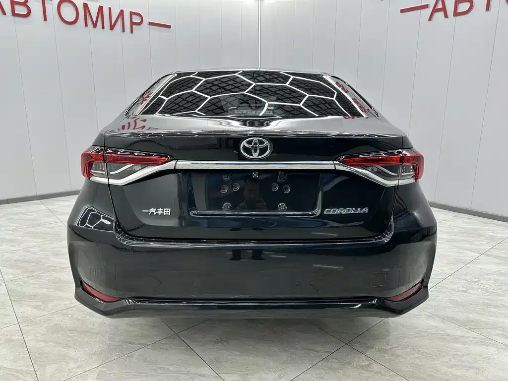 Toyota Corolla 2023 из CN, фото 9