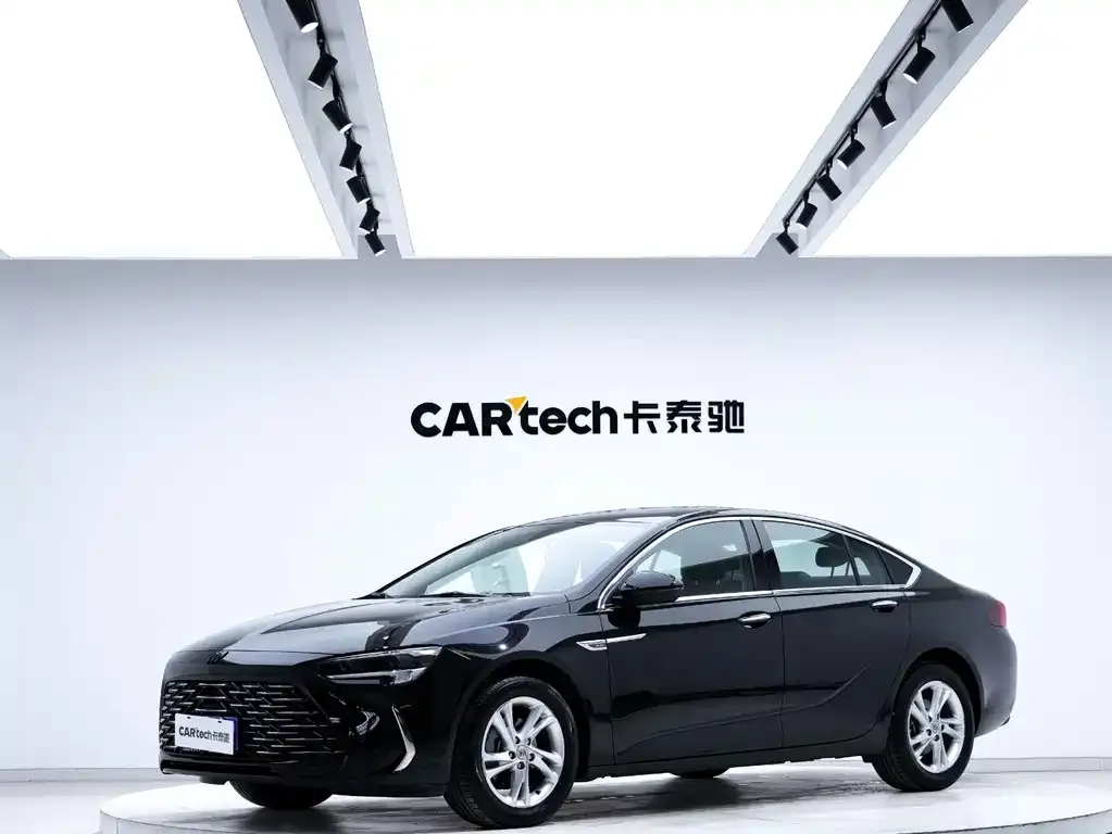 Buick Regal — фото 1