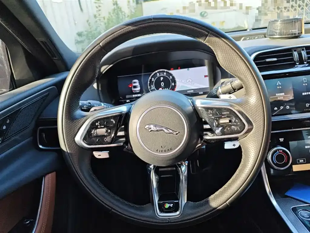 Jaguar XEL 2023 из CN, фото 4