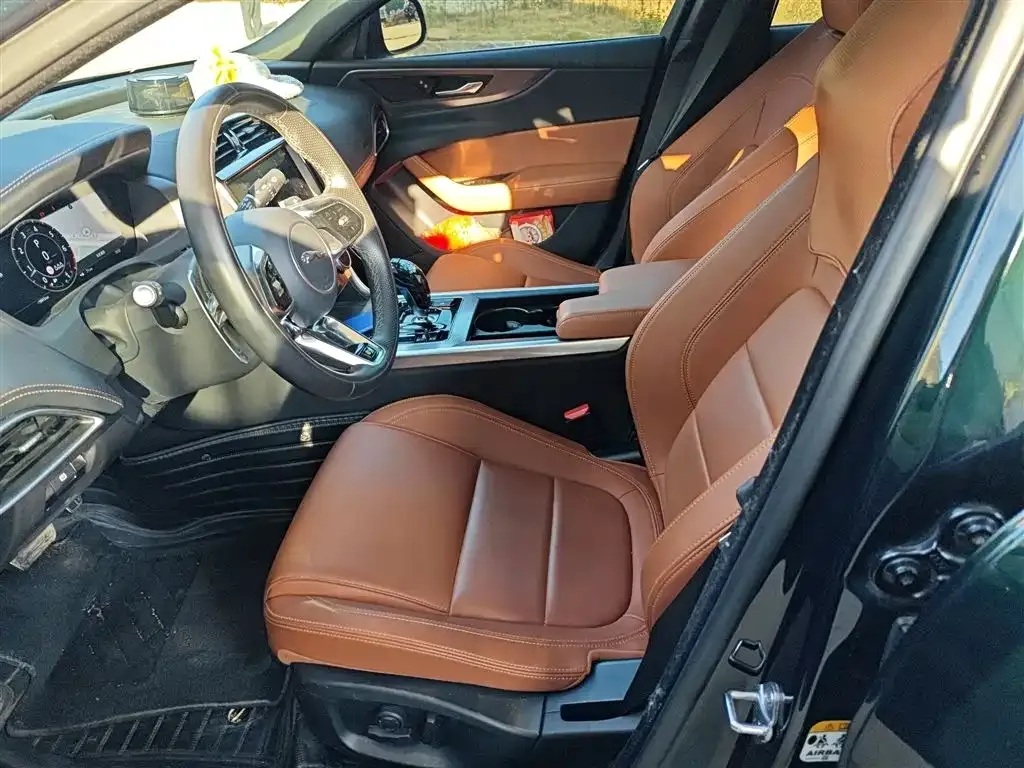 Jaguar XEL 2023 из CN, фото 7