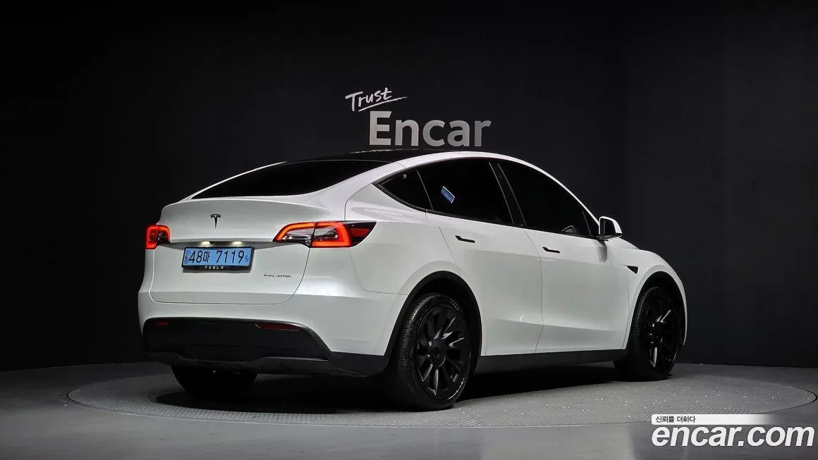 Tesla Model Y 2023 из KR, фото 3