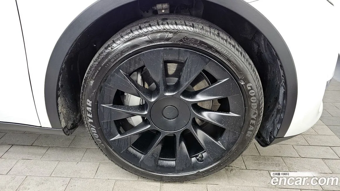 Tesla Model Y 2023 из KR, фото 10