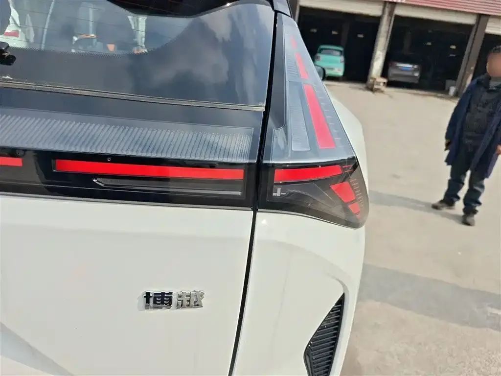 Geely Boyue 2026 из CN, фото 2