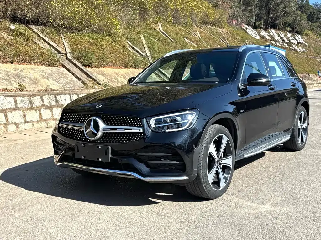 Mercedes-Benz GLC — фото 1