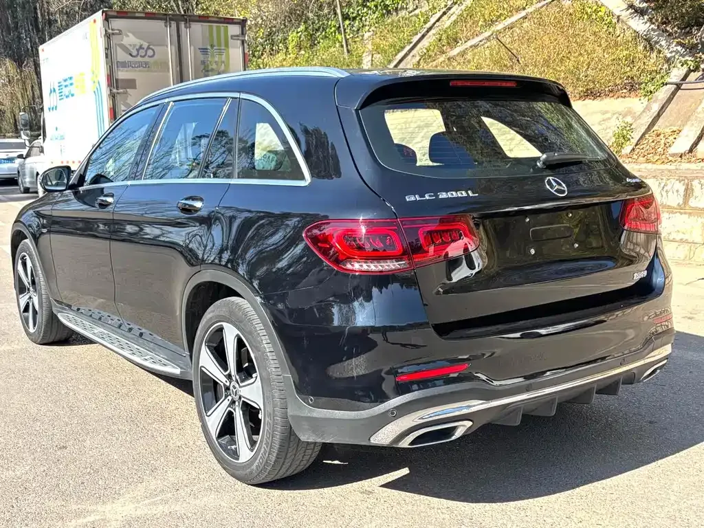 Mercedes-Benz GLC — фото 7