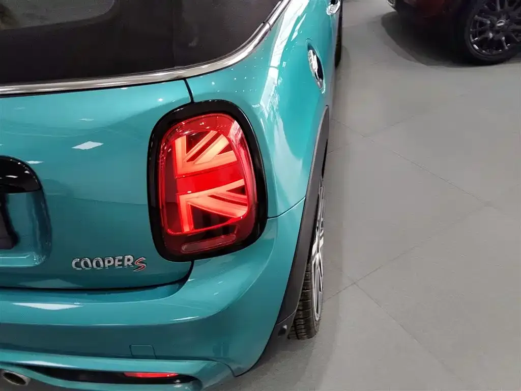 MINI Cooper (3-door) 2021 из CN, фото 2