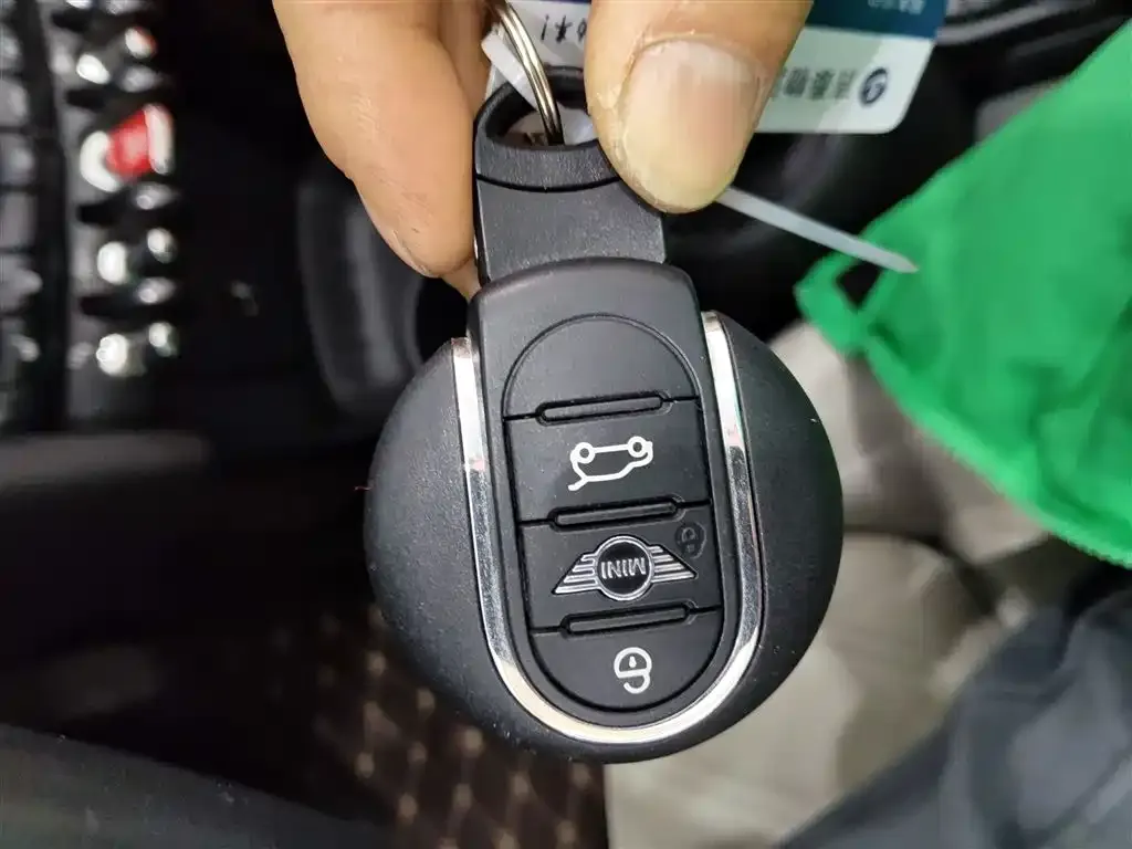 MINI Cooper (3-door) 2021 из CN, фото 3