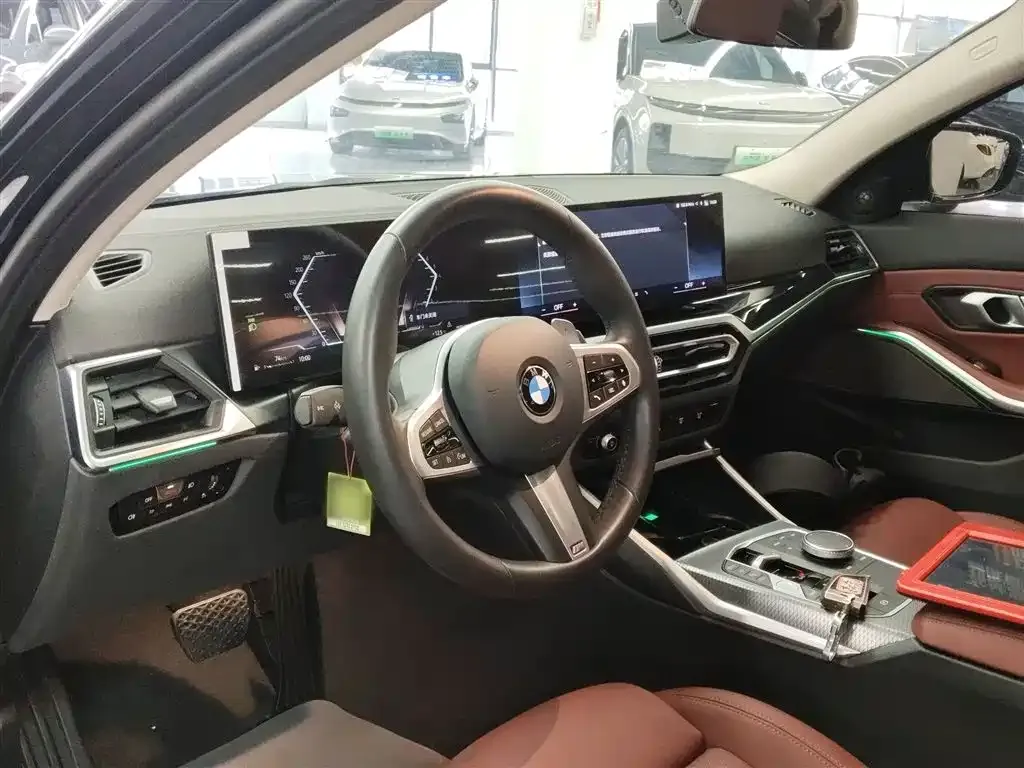 BMW 3 Series 2024 из CN, фото 4