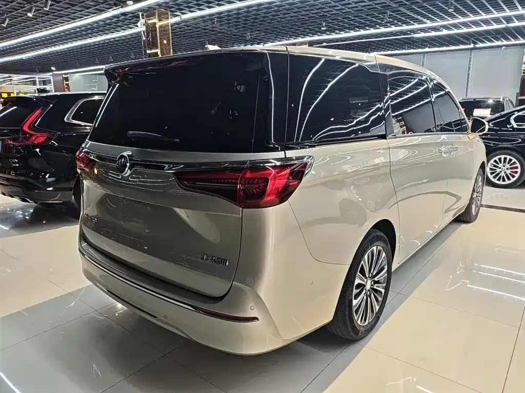 Buick GL8 2022 из CN, фото 4