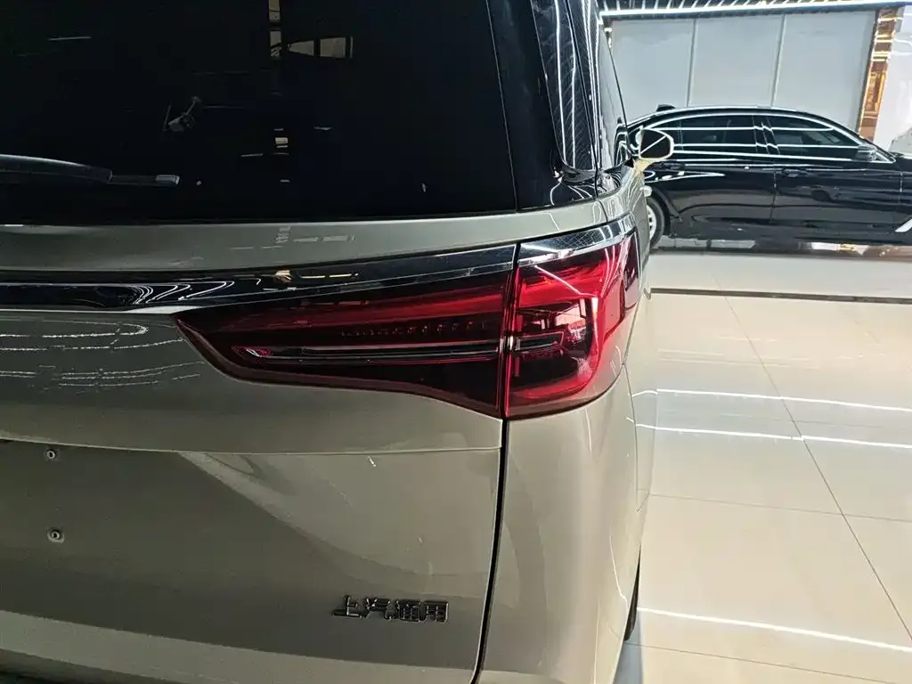 Buick GL8 2022 из CN, фото 2