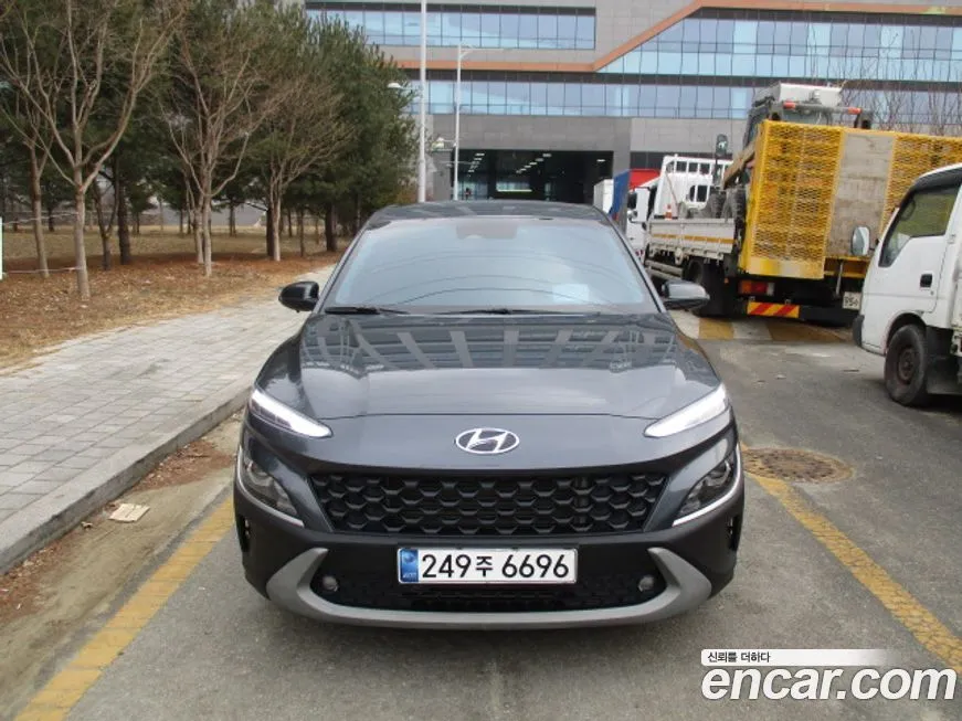 Hyundai Kona — фото 1