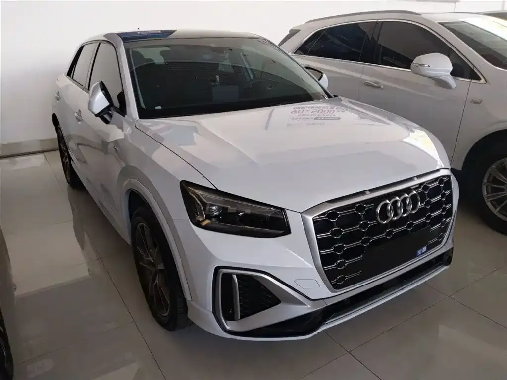 Audi Q2L 2023 из CN, фото 3