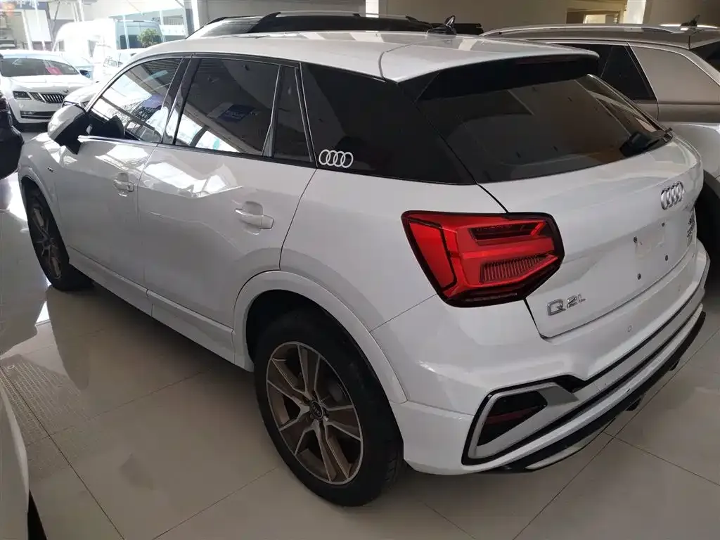 Audi Q2L 2023 из CN, фото 8